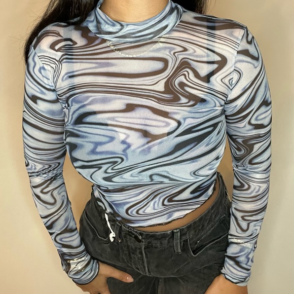 Mesh Top - Picture 2 of 4